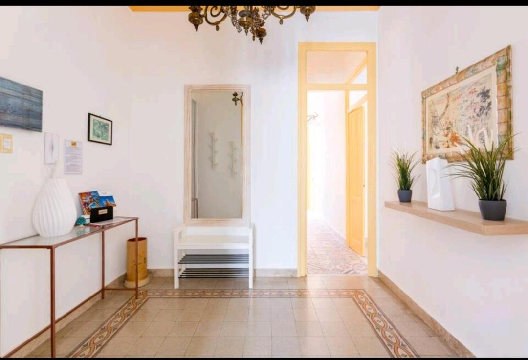 Merlo House - Inside The Historical Center Palermo Exterior photo